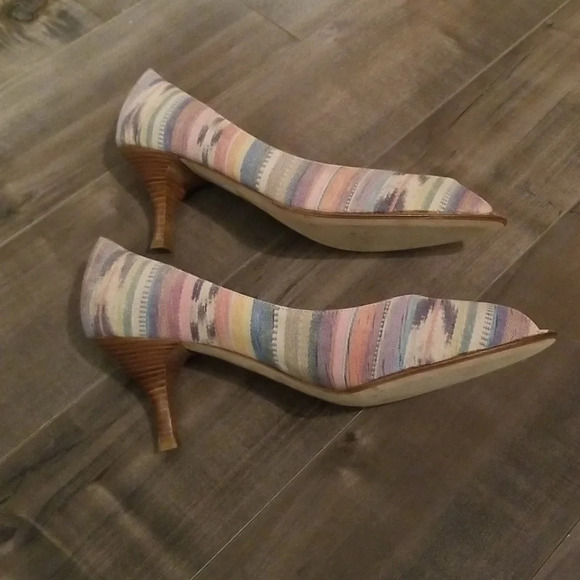 Vintage Southwestern Woven Peep-Toe Heels – Size 10 - Picture 1 of 5